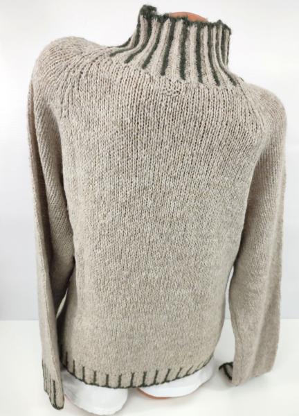 Damenpullover in Taupe – Klassischer Turtleneck für stilbewusste Frauen